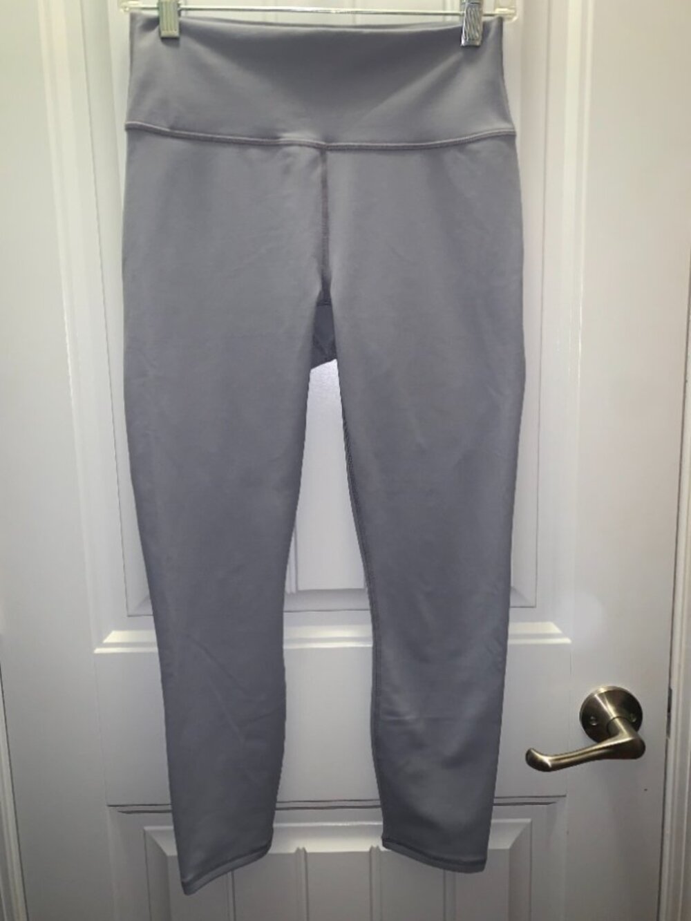 NWOT Light Gray Capri Leggings